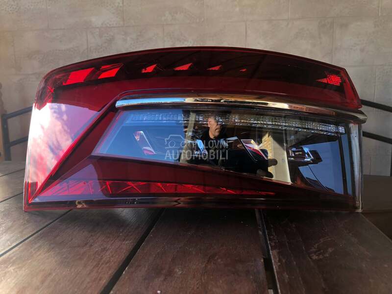 Leva stop lampa za karavan za Škoda Superb od 2019. do 2023. god. - 3v9945207c