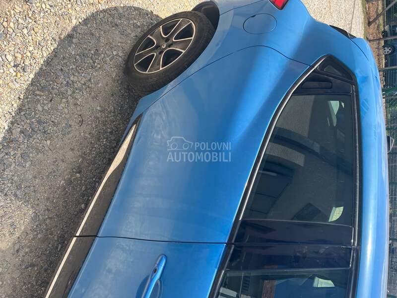 zadnja desna vrata za Renault Clio od 2012. do 2021. god.