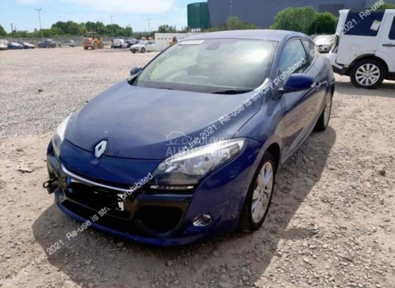polustranica leva za Renault Megane od 2008. do 2016. god.