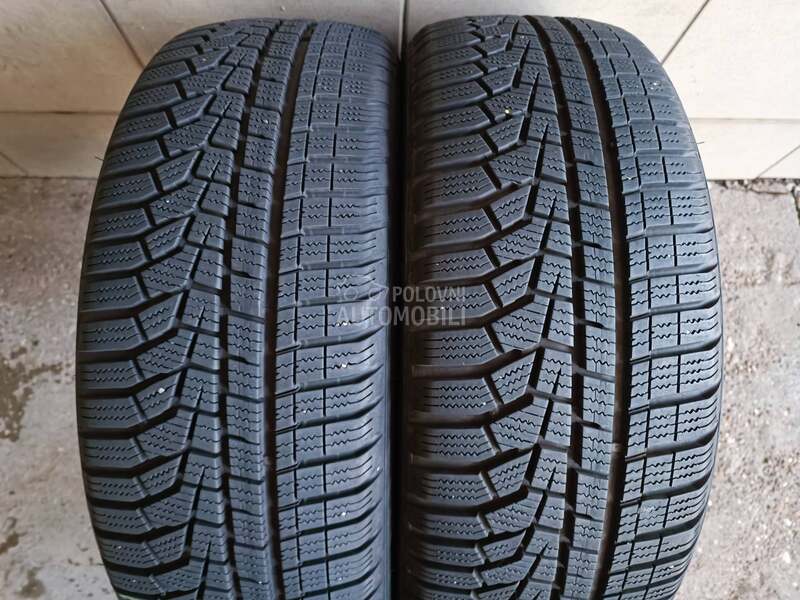 Hankook 205/55 R17 Zimska