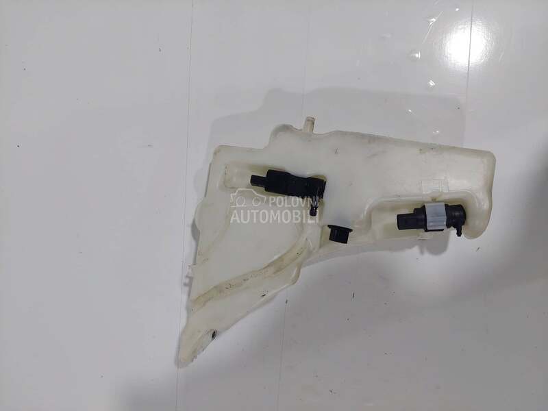 poudacza tecnost brisaca za Audi A5 od 2008. do 2016. god. - 8T0955453C
