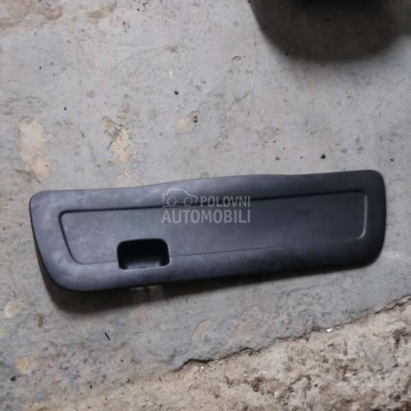 Tapacir gepek vrata za Volkswagen Golf 3