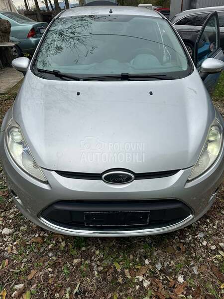 prednje Podkrilo za Ford Fiesta od 2008. do 2017. god.
