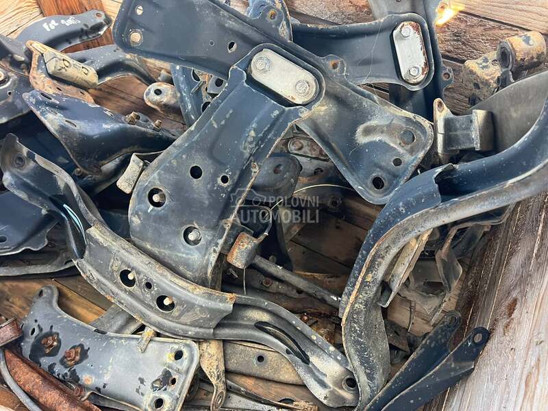 nosac menjaca za Subaru Justy, Legacy, Impreza ... od 2003. do 2015. god.