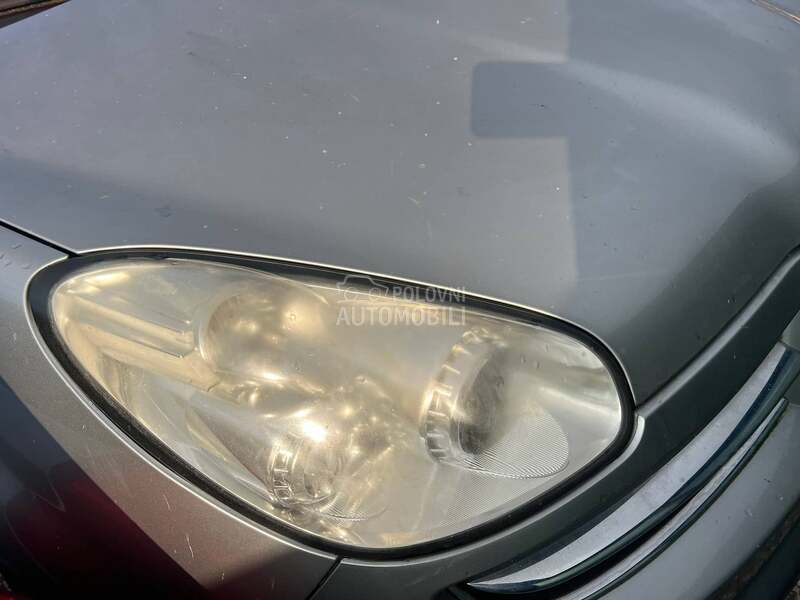 far za Subaru Tribeca od 2003. do 2009. god.