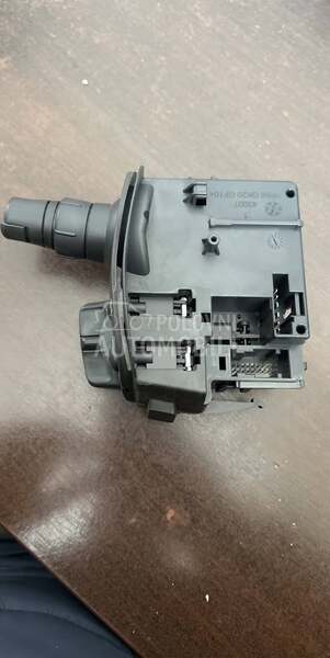 rucica brisaca za Renault Kangoo od 2007. do 2015. god.