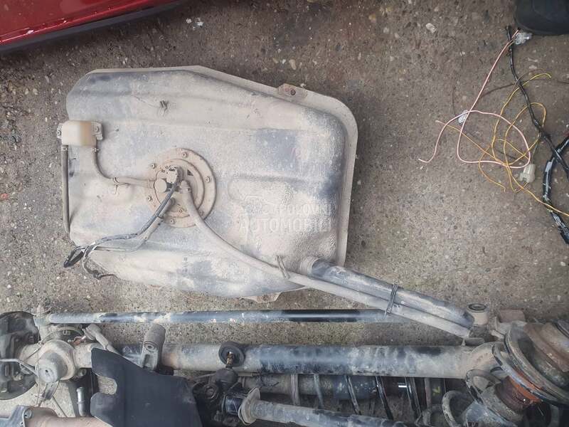rezervoar za Suzuki Ignis od 2003. do 2008. god.