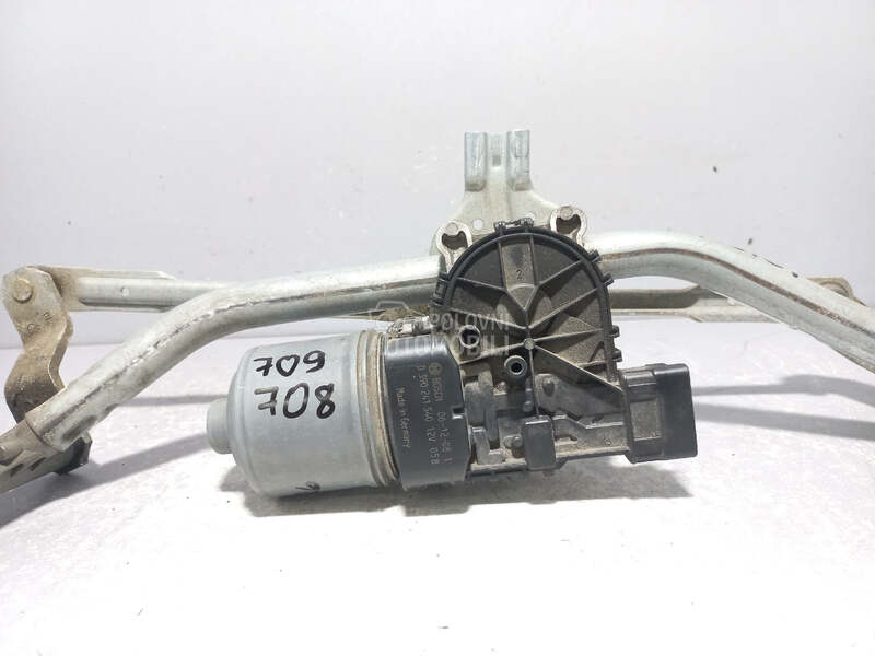 MOTORIC PREDNJEG BRISACA za Peugeot 207