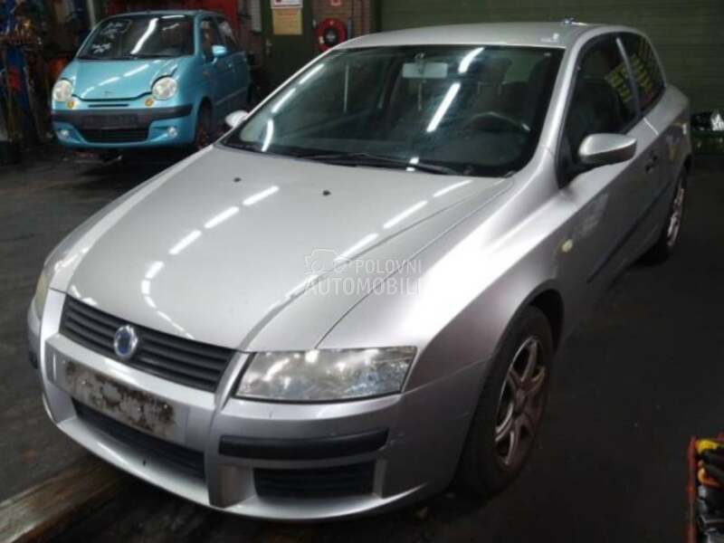 Fiat Stilo 1.9JTD -  kompletan auto u delovima