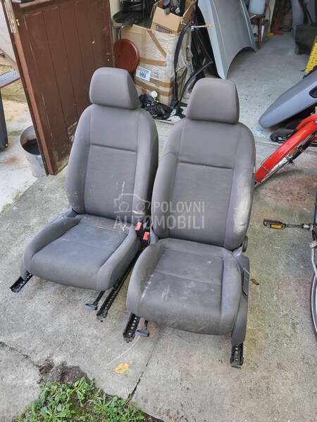 sedista za Volkswagen Golf 5 od 2004. do 2008. god.