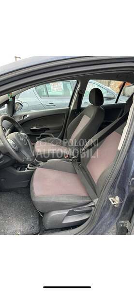 Enterier za Opel Corsa D od 2005. do 2014. god.