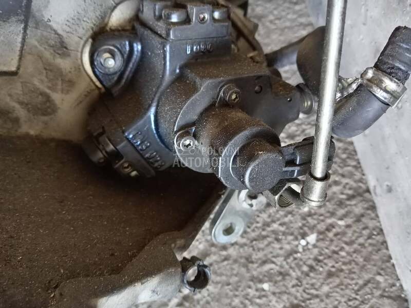 regulator pritiska na pumpi za Alfa Romeo 159