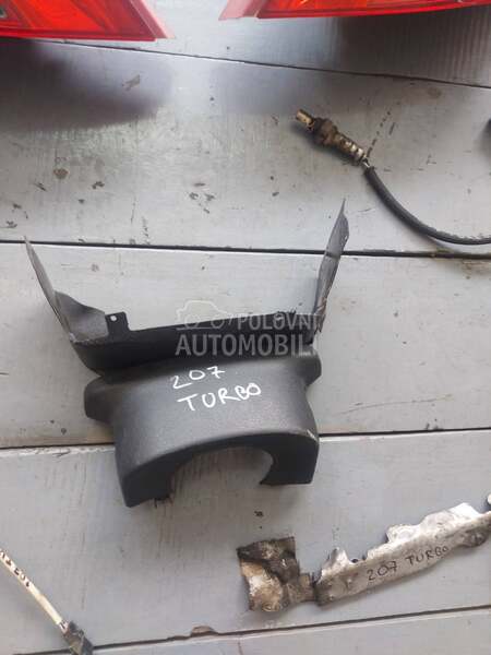 Plastika iza volana za Peugeot 207