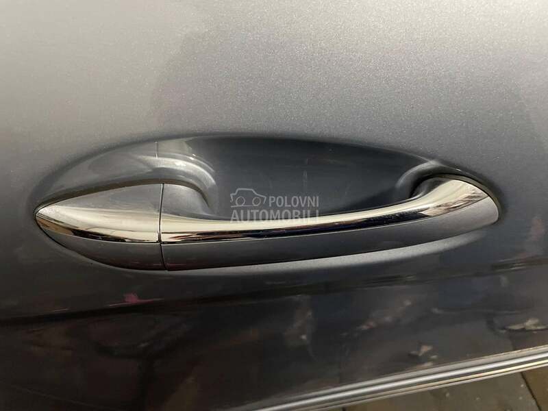 Spoljne kvake za Mercedes Benz B 150, B 170, B 180 ... od 2005. do 2011. god.