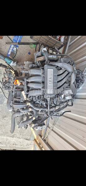 Motor 1.6 8v za Volkswagen Golf 5 od 2004. do 2008. god.