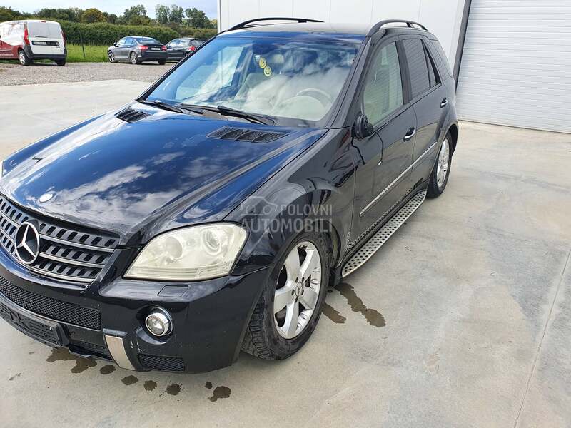Branici AMG za Mercedes Benz ML 280, ML 300, ML 320 ...