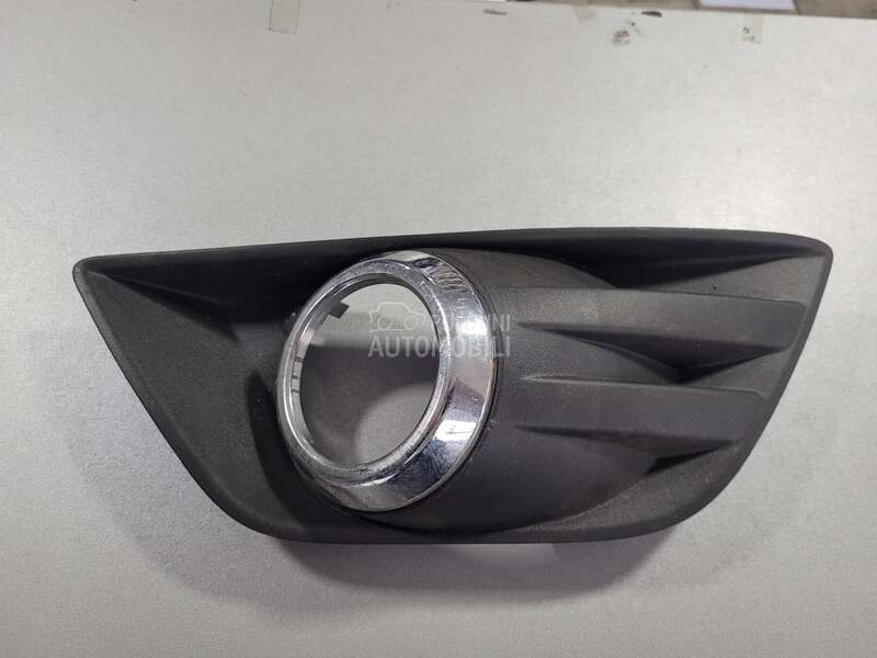 Poklopac maglenke za Ford Kuga od 2008. do 2012. god.
