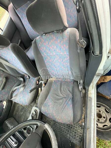 Sedišta za Suzuki Swift od 1992. do 2003. god.