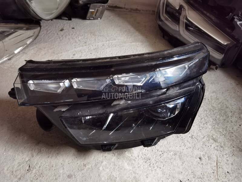 levi far crystal led za Škoda Kamiq