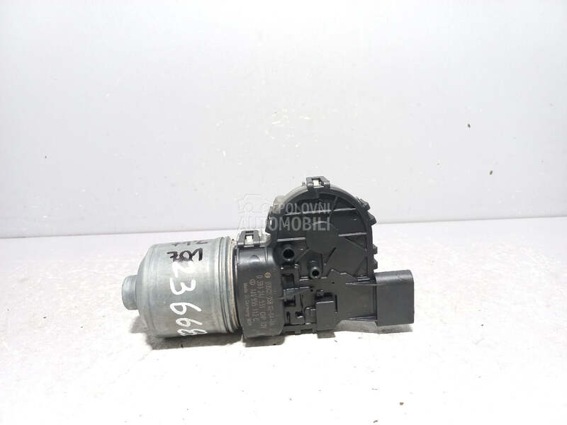 MOTORIC PREDNJEG BRISACA za Volkswagen Golf 4