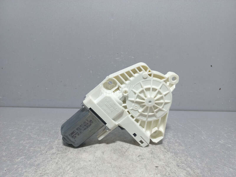 MOTORIC PODIZACA STAKLA za Audi Q5