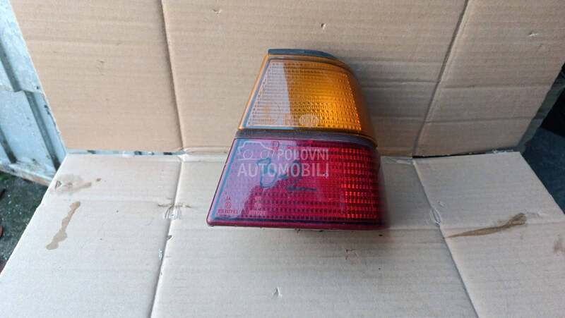 Štop lampa hatchback desni za Volkswagen Passat B2 od 1987. do 1988. god.