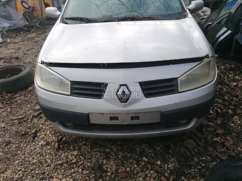 Renault Megane 2005. god. -  kompletan auto u delovima