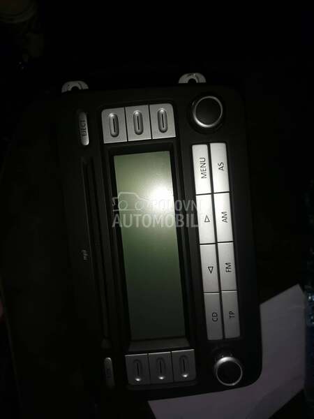 radio cd 300 za Volkswagen Golf 5, Golf Plus, Jetta ...