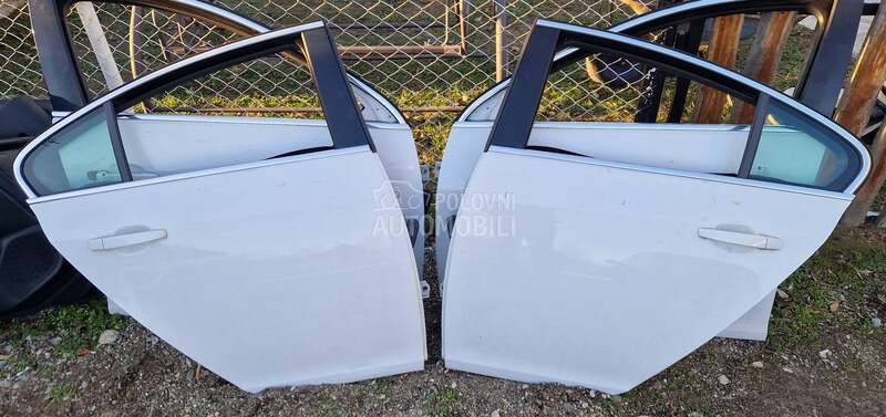 Vrata limizina za Opel Insignia