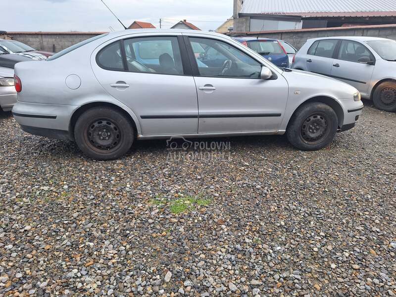 Seat Toledo 2004. god. -  kompletan auto u delovima