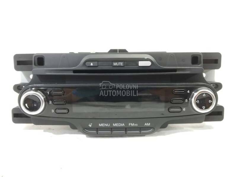 Radio / CD plejer za Alfa Romeo Giulietta