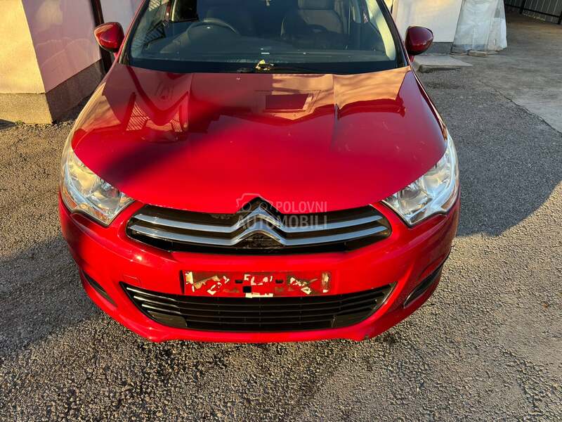 prednji branik hauba far za Citroen C4