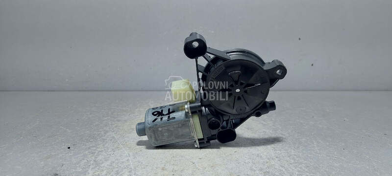 MOTORIC PODIZACA STAKLA za Seat Leon - 5Q0959802B