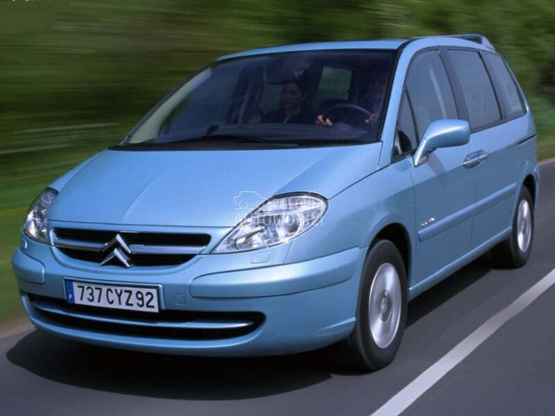 Delovi za Citroen C8