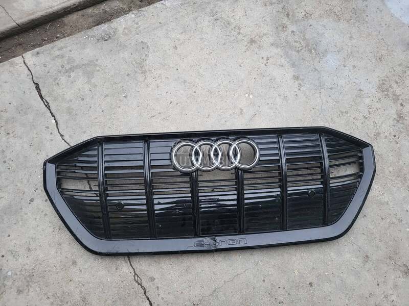 gril maska prednja za Audi e-tron od 2020. do 2024. god.