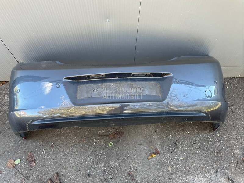 Branik zadnji hecbek za Opel Insignia