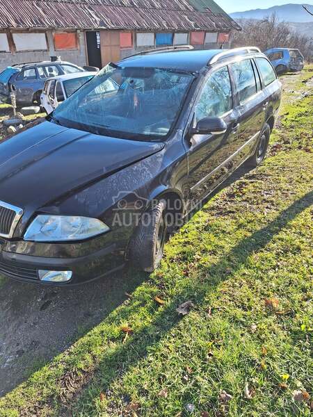 Škoda Octavia 2007. god. -  kompletan auto u delovima