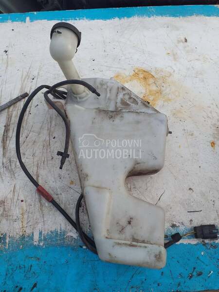 Posuda tecnosti brisaca sa mot za Ford Fiesta od 1995. do 2002. god.