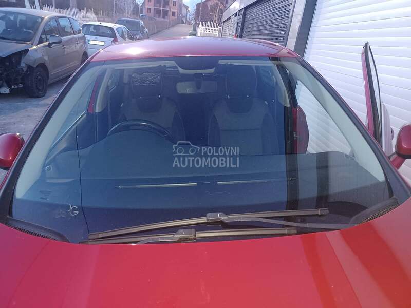 SOFERSAJBNA za Citroen C4 od 2010. do 2018. god.