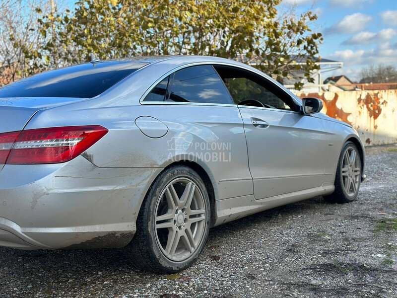 polustranica w207 za Mercedes Benz E Klasa od 2008. do 2015. god.