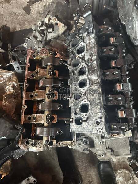 Glava motora za Volkswagen Bora, Caddy, Golf 4 ... od 1998. do 2009. god.