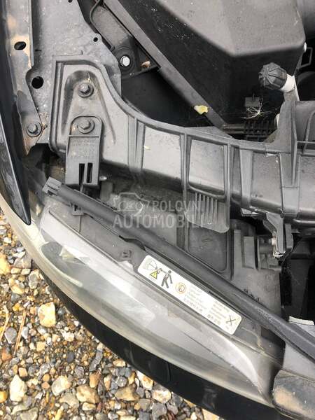 NOSAČ FARA za BMW Serija 1, Serija 3 od 2004. do 2011. god.