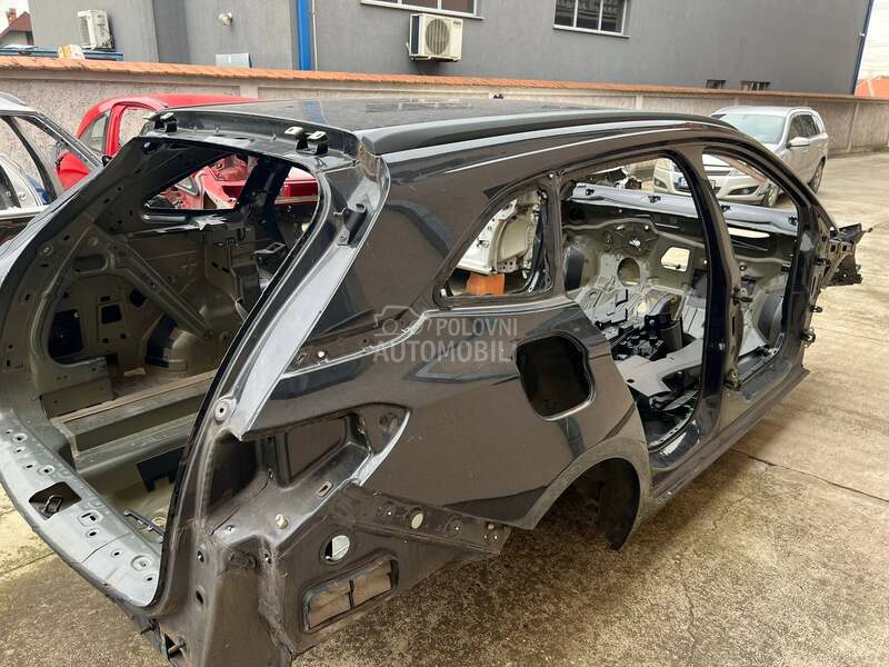 polustranica prag stub za Opel Astra K od 2015. do 2022. god.