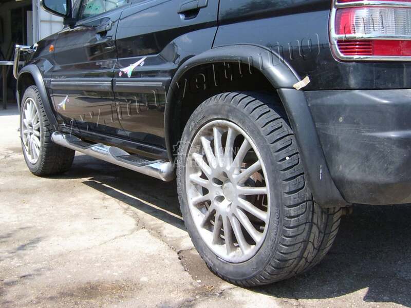 Prosirenja za rubove Pinin za Mitsubishi Pajero Pinin