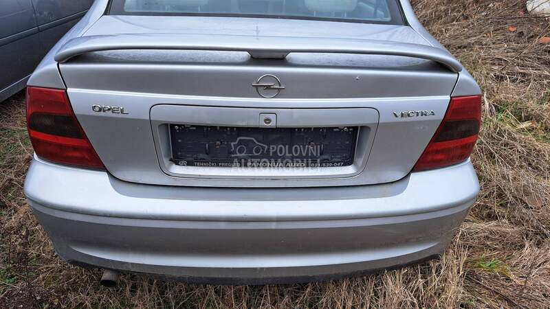 Spojler rep gepeka za Opel Vectra B od 1995. do 2002. god.