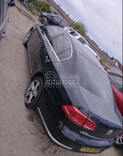 Volkswagen Passat B7 -  kompletan auto u delovima