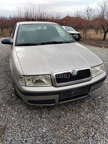farovi i. st lampe za Škoda Octavia od 1999. do 2010. god.