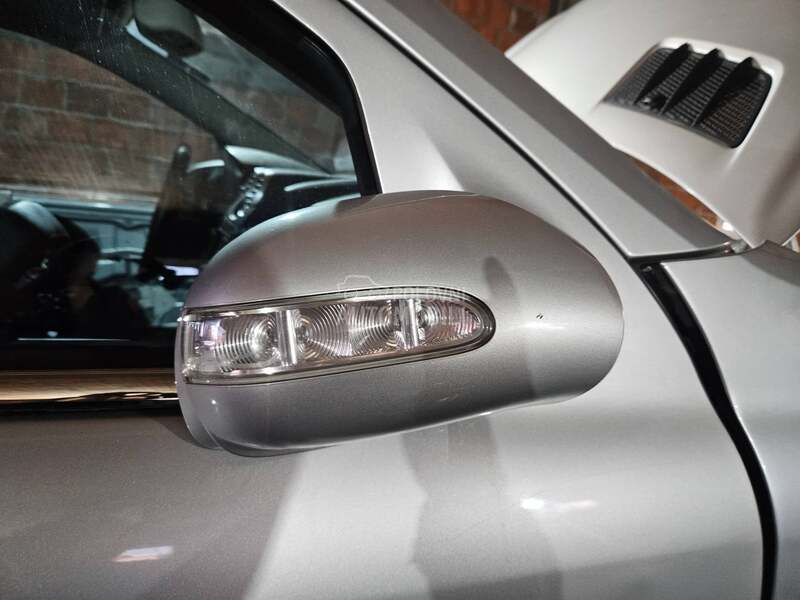 Retrovizor Levi/Desni za Mercedes Benz ML 280, ML 300, ML 320 ... od 2004. do 2007. god.