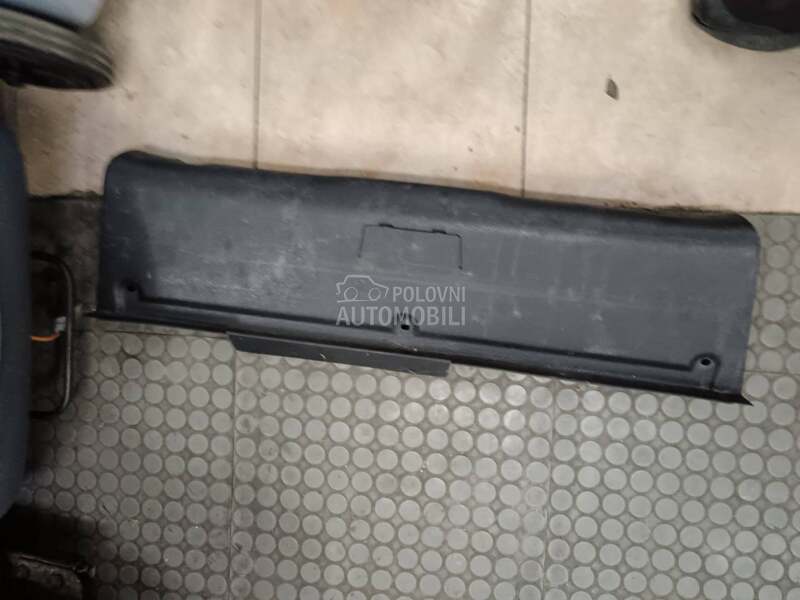 Plastika gepeka za Peugeot 406