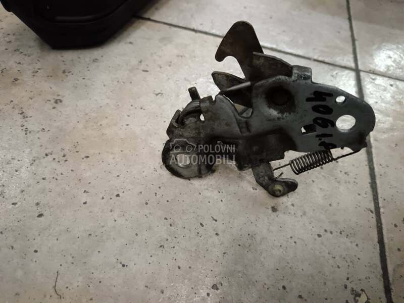 Brava haube za Peugeot 406